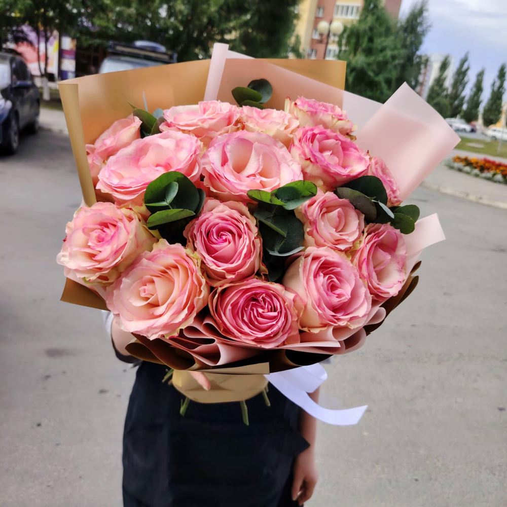 Букет "Сияние роз " 